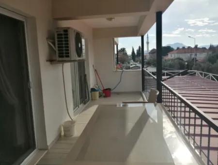 Spacious 2 1 Apartment In Köyceğiz Development Neighborhood